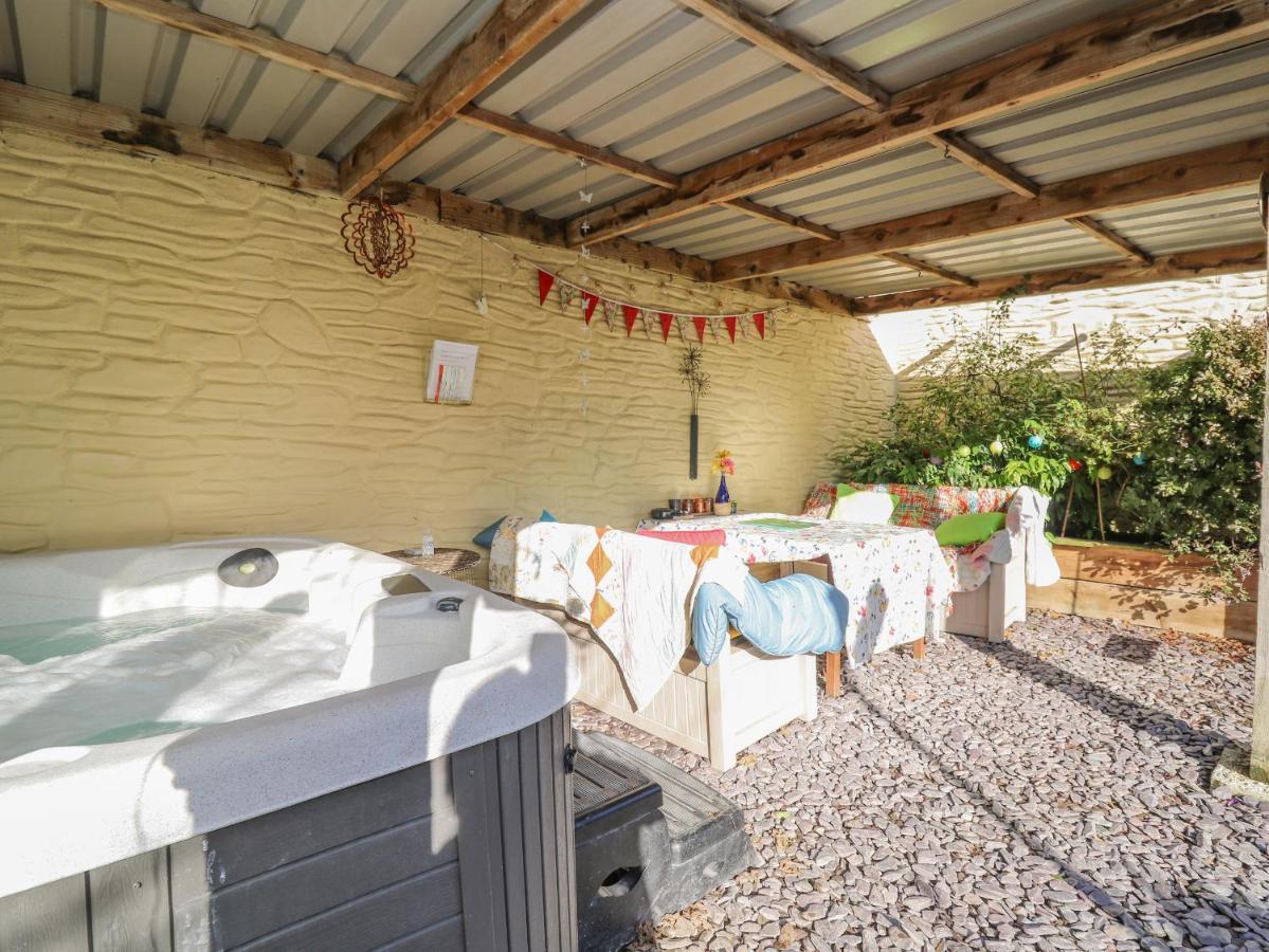 Yr Hen Llaethdy Villa Troedyraur Luaran gambar
