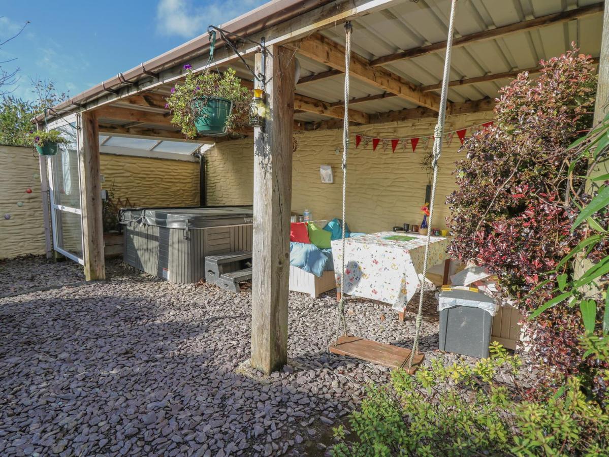 Yr Hen Llaethdy Villa Troedyraur Luaran gambar